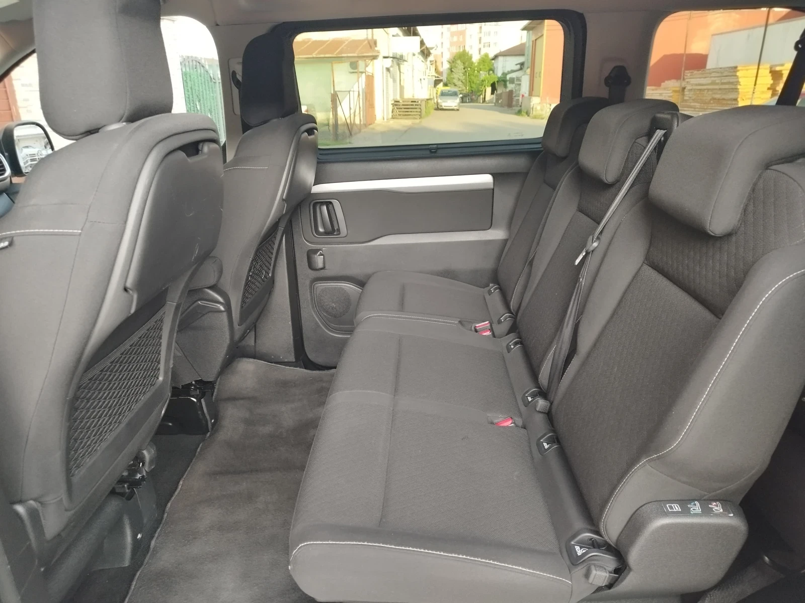 Opel Zafira LIVE Edition, 1.5 HDI, 7+ 1 места, Euro 6D - изображение 9