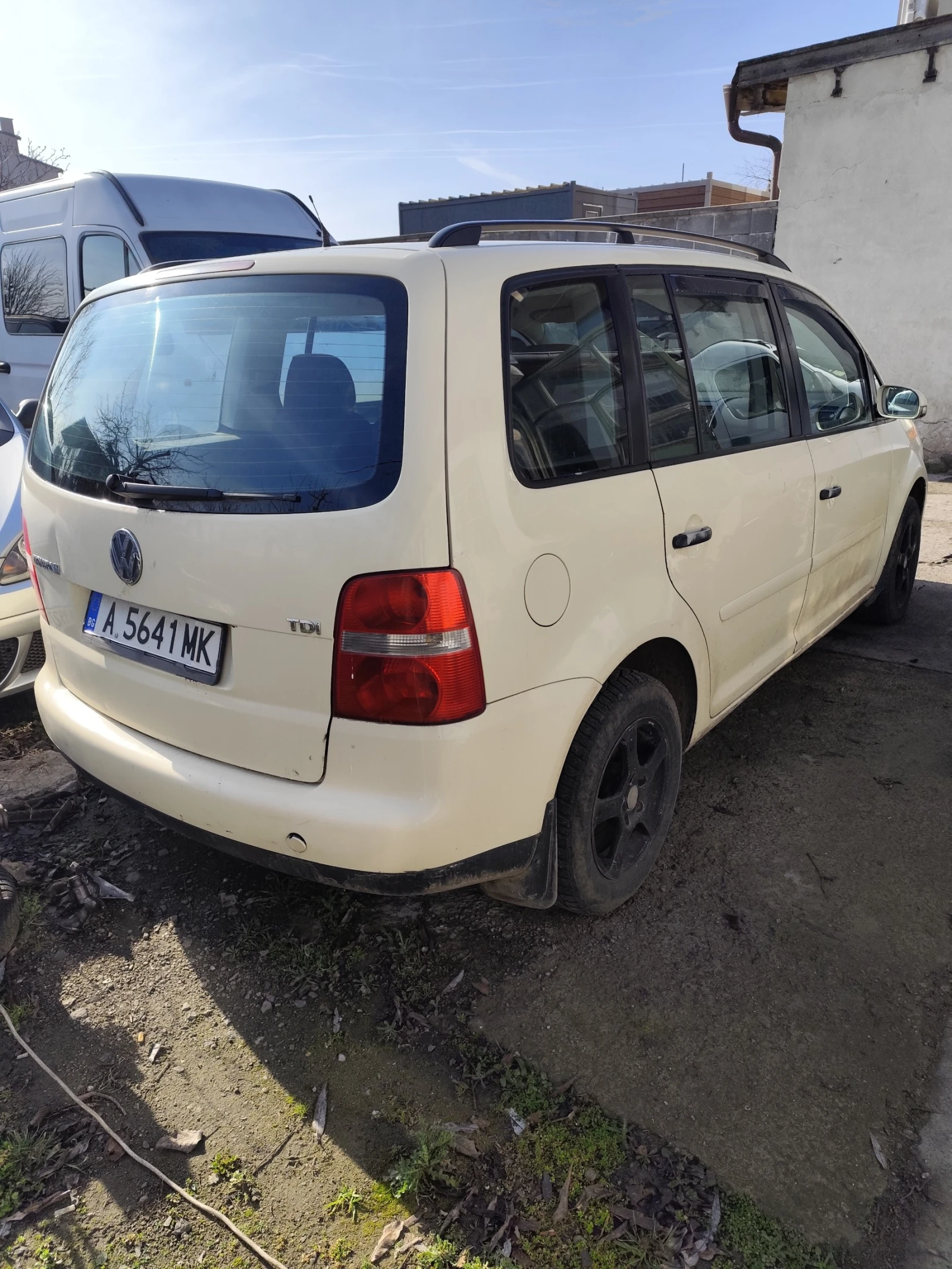 VW Touran  - изображение 2