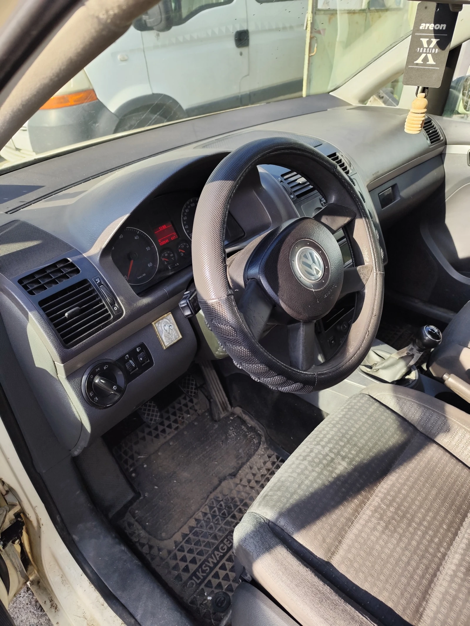 VW Touran  - изображение 3