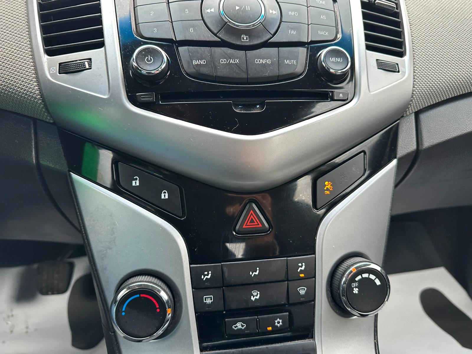 Chevrolet Cruze 1.8i 141 .. / | Mobile.bg   14