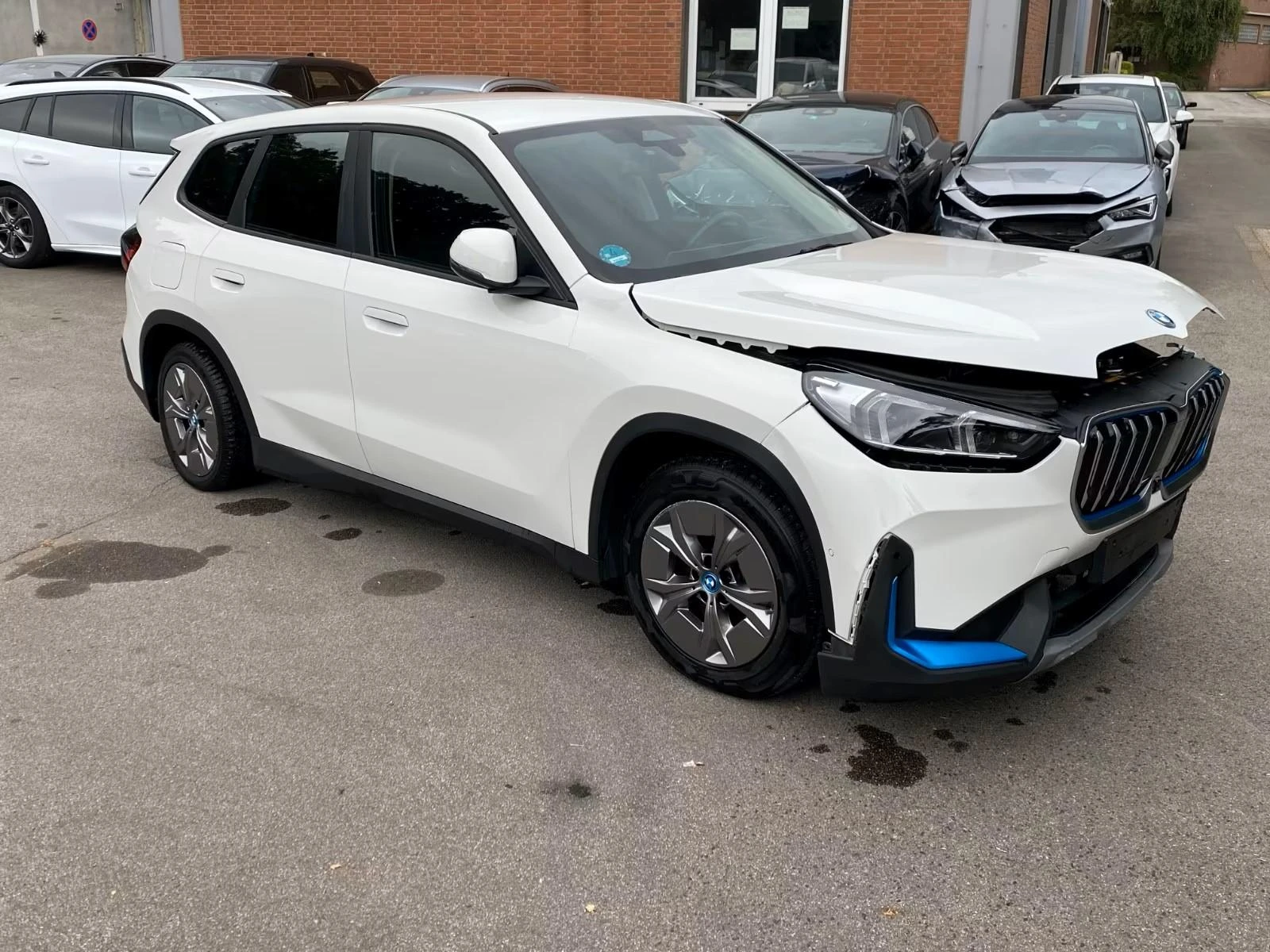 BMW iX1 30xDrive Head-up, 360 surround view | Mobile.bg � ����������� 1