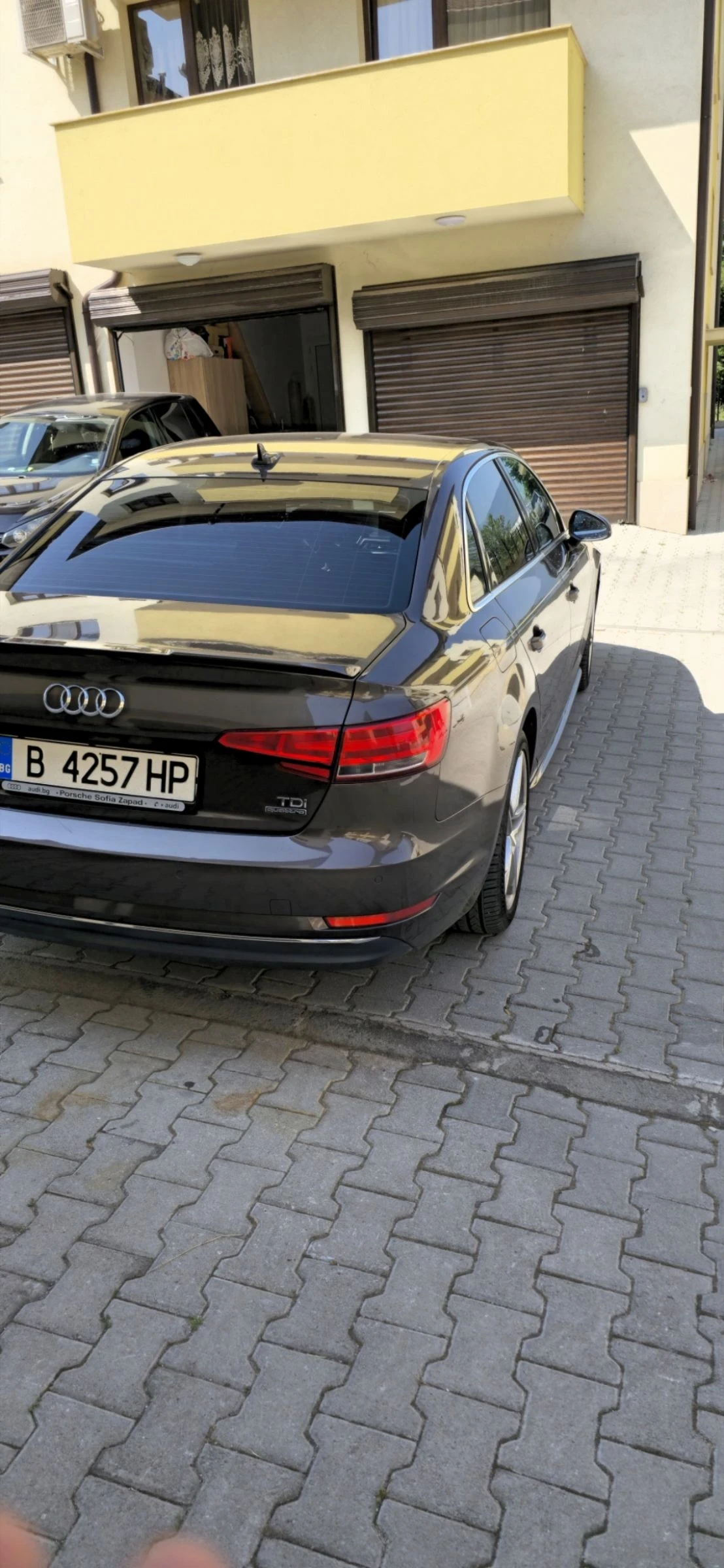 Audi A4 Quattro Individual | Virtual Cockpit , снимка 3 - Автомобили и джипове - 53263219