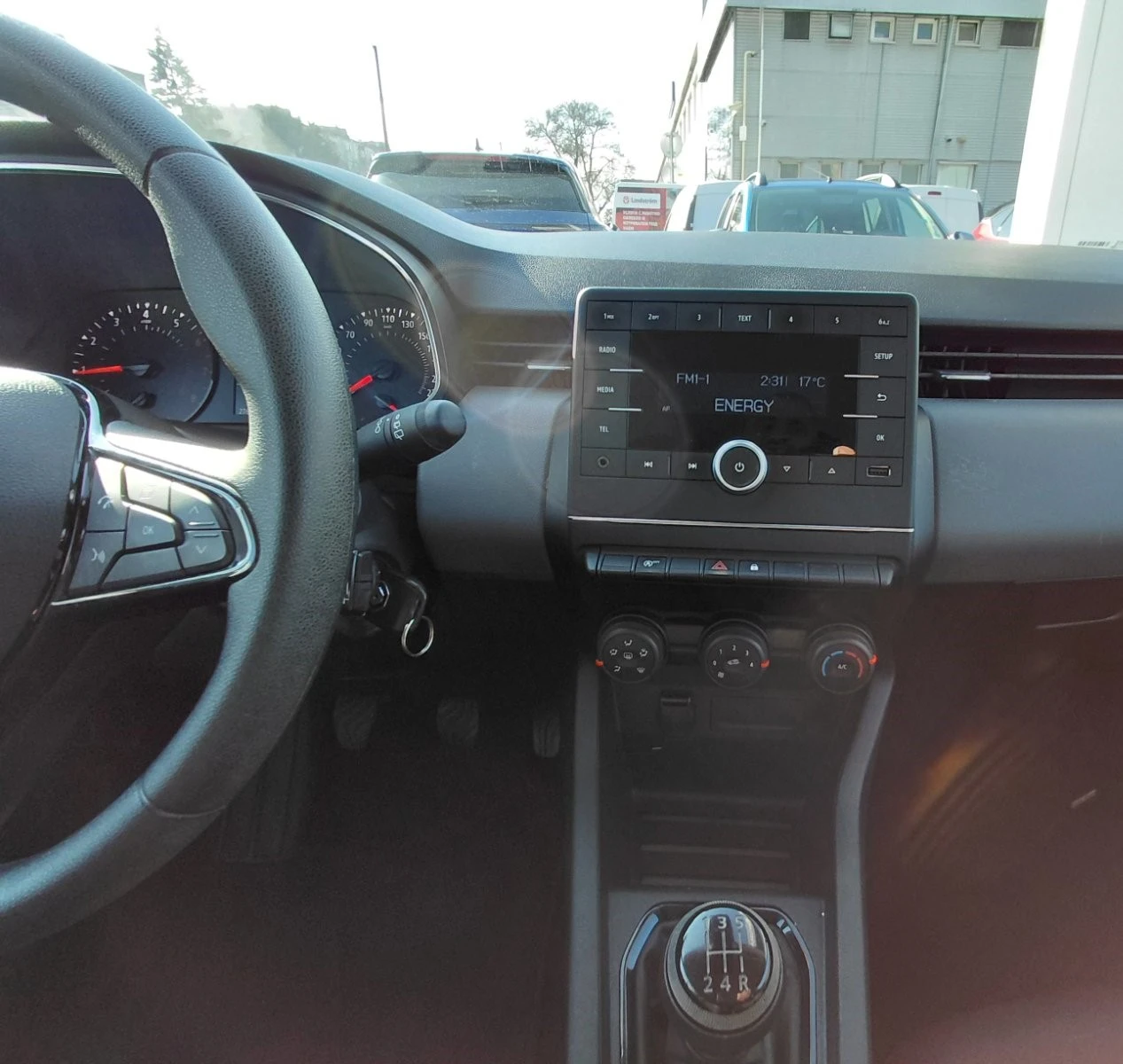 Renault Clio 1.0 Sce/65к.с/Life - изображение 10