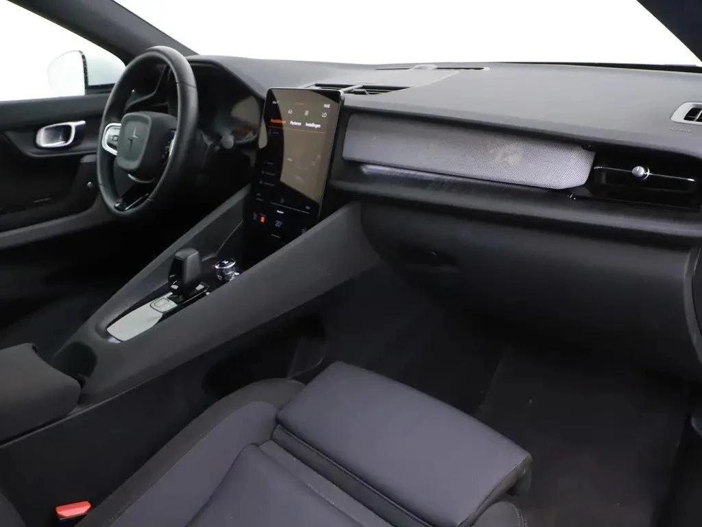 Polestar 2  - изображение 10