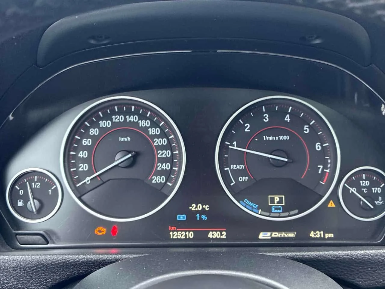 BMW 330 * 330e * CARFAX * КОМПЛЕКТ ГУМИ * ШИБИДАХ * ПОДГРЕ - изображение 8