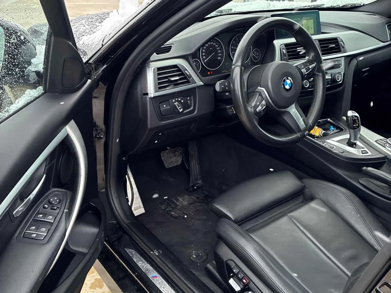 BMW 330 * 330e * CARFAX * КОМПЛЕКТ ГУМИ * ШИБИДАХ * ПОДГРЕ - изображение 5