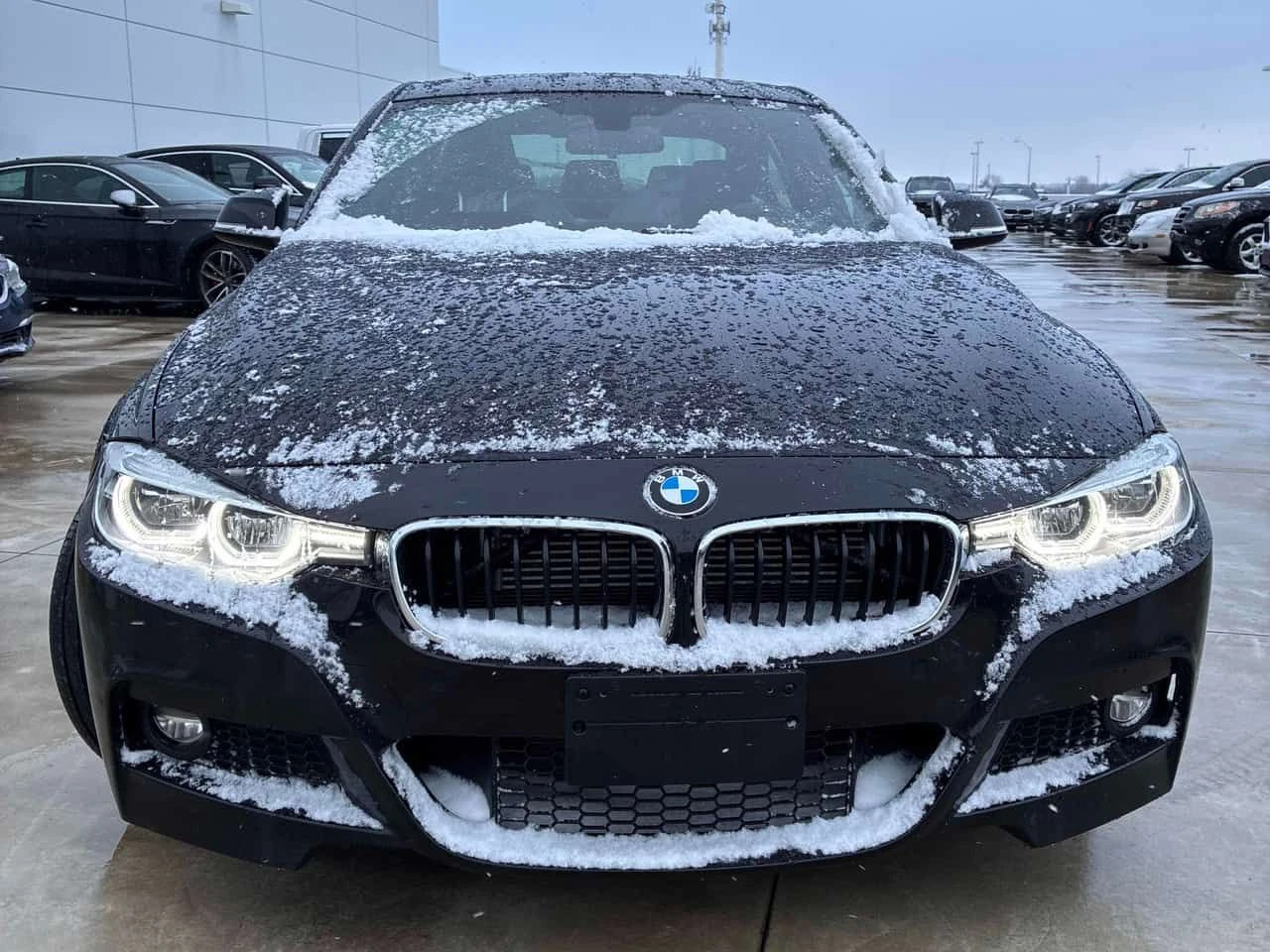 BMW 330 * 330e * CARFAX * КОМПЛЕКТ ГУМИ * ШИБИДАХ * ПОДГРЕ - изображение 6