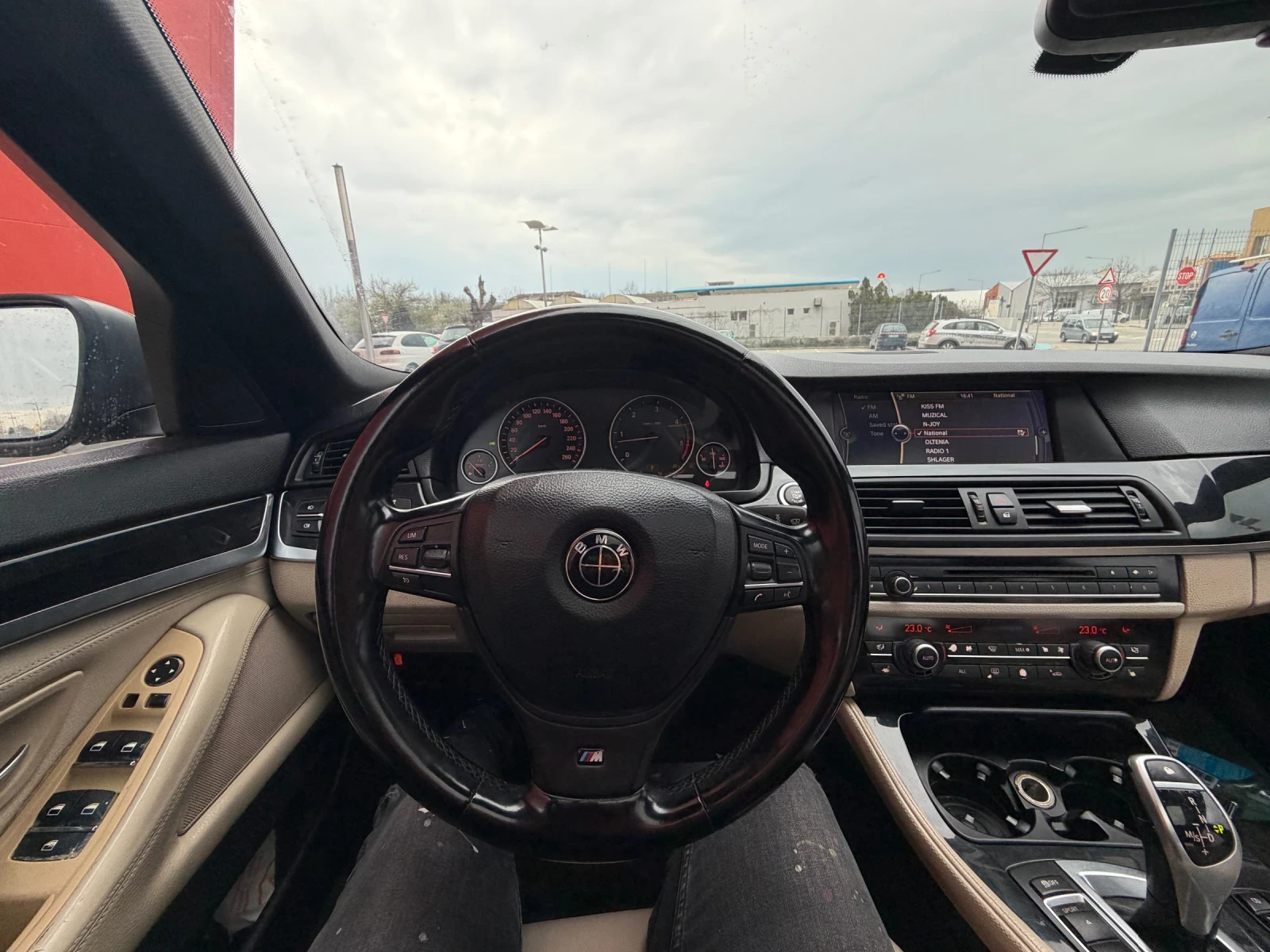 BMW 530 3.0D* КОЖА* 8ск, снимка 14 - Автомобили и джипове - 53999883