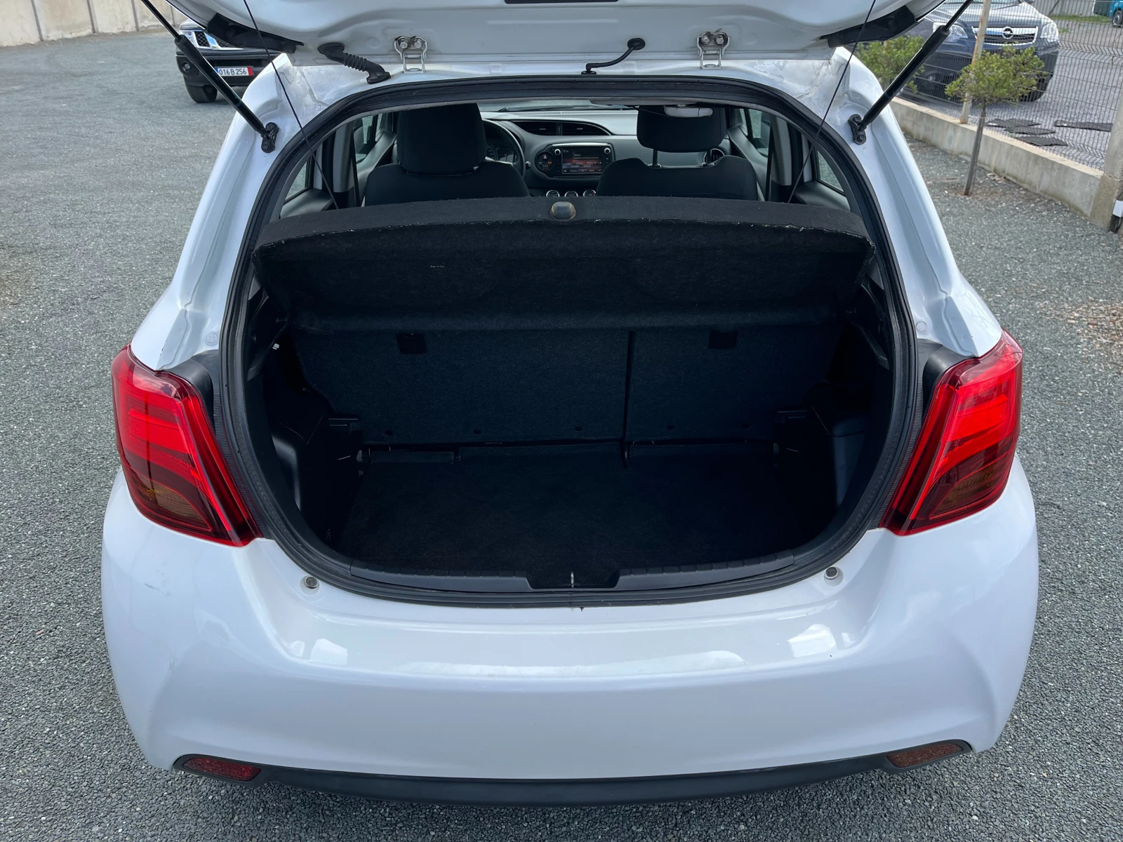 Toyota Yaris 1.4D4D-90k.c.6��.������ | Mobile.bg � ����������� 14