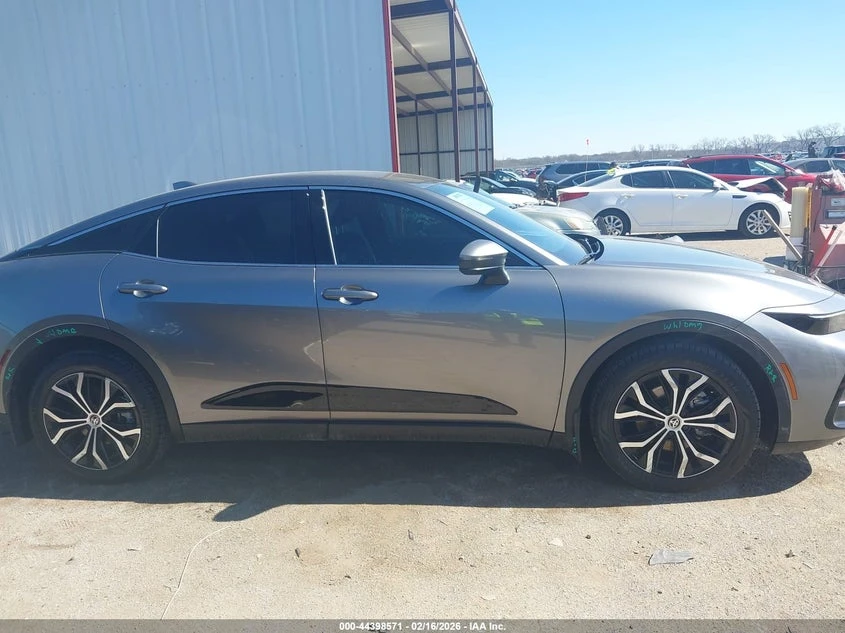 Toyota Crown 2.5l Xle, снимка 13 - Автомобили и джипове - 54318456