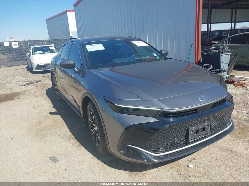 Toyota Crown 2.5l Xle