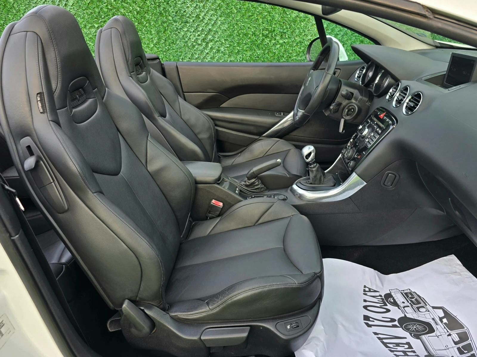Peugeot 308 2.0HDI* 163кс* КАБРИО* КАЖА* НАВИ* , снимка 11 - Автомобили и джипове - 54429220