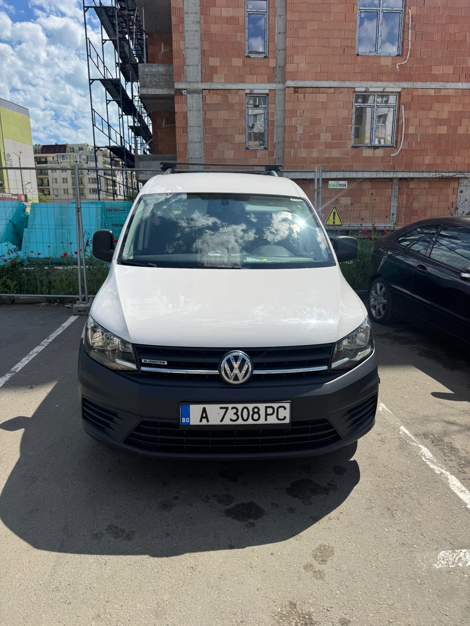 VW Caddy, снимка 2 - Автомобили и джипове - 54673464