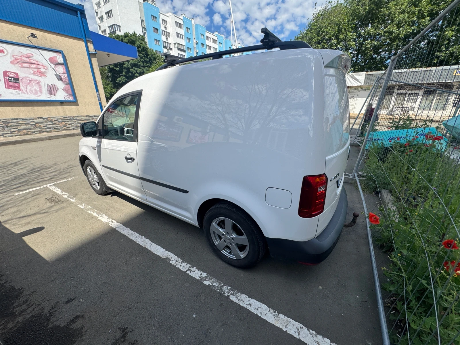 VW Caddy, снимка 5 - Автомобили и джипове - 54673464