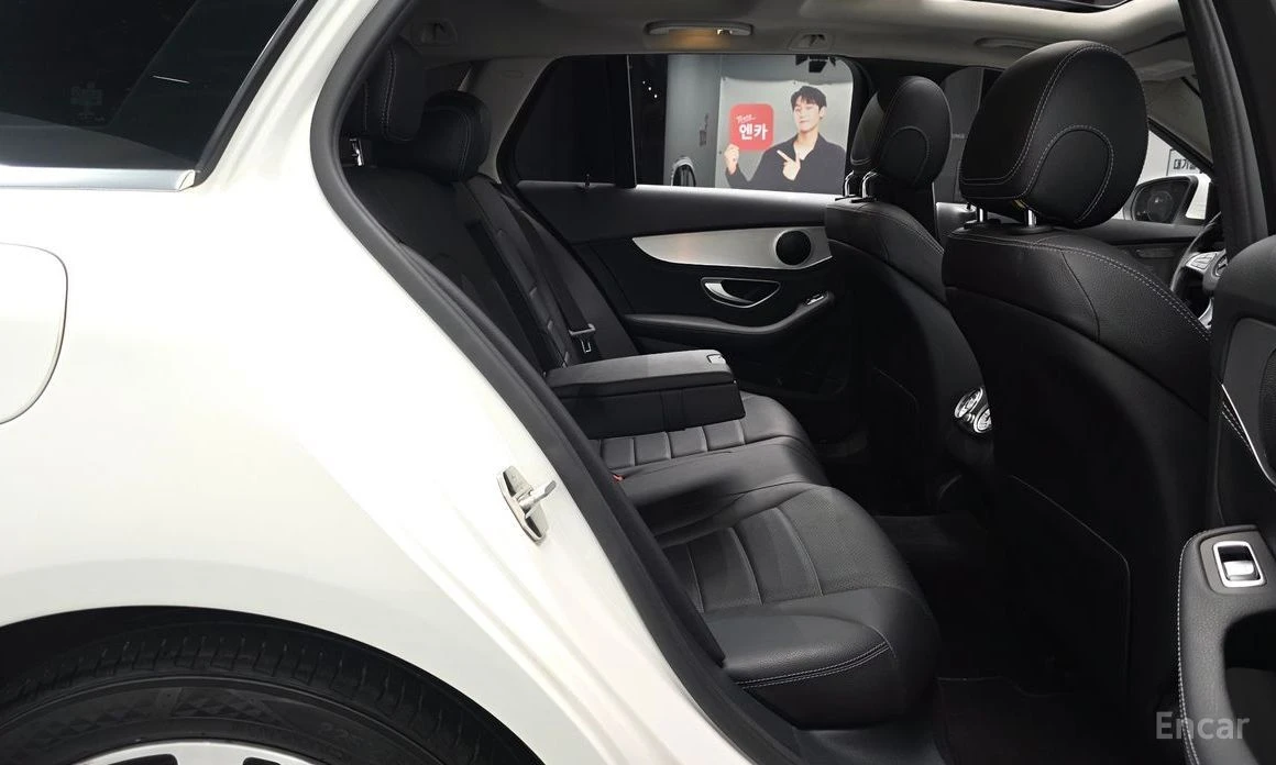 Mercedes-Benz C 220, снимка 11 - Автомобили и джипове - 54957724