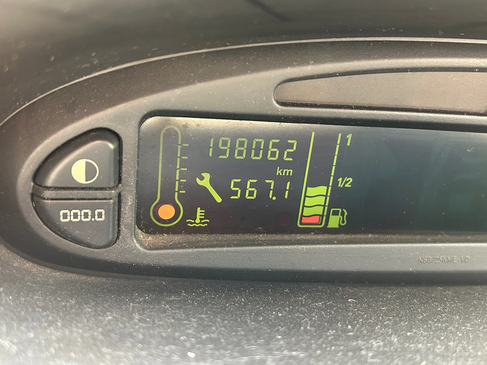 Citroen Xsara picasso 2.0 hdi, снимка 9 - Автомобили и джипове - 54987537