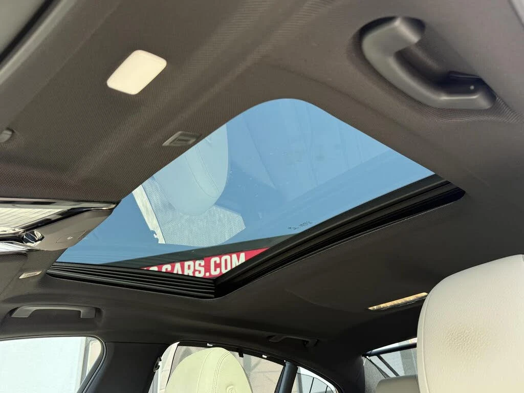 BMW 530 i xDrive* M SPORT* HARMAN KARDON* DISTRONIC* 360* , снимка 14 - Автомобили и джипове - 55284430
