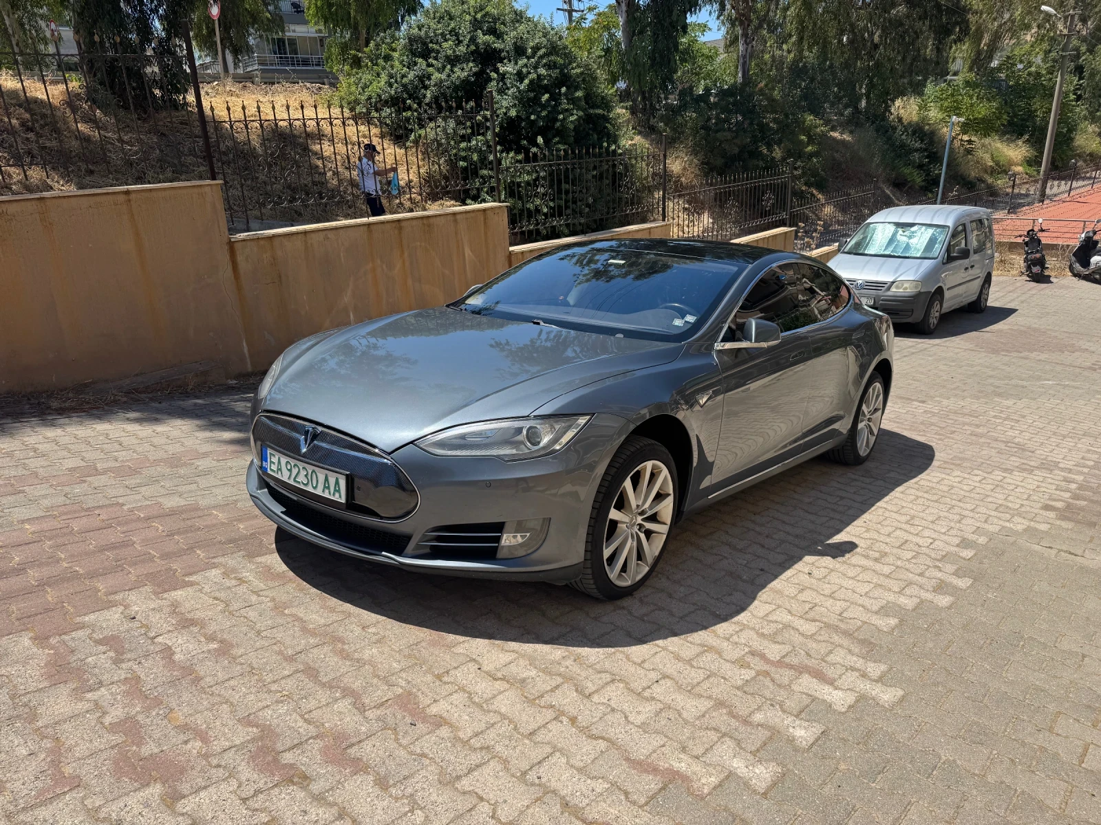 Tesla Model S P85+ 