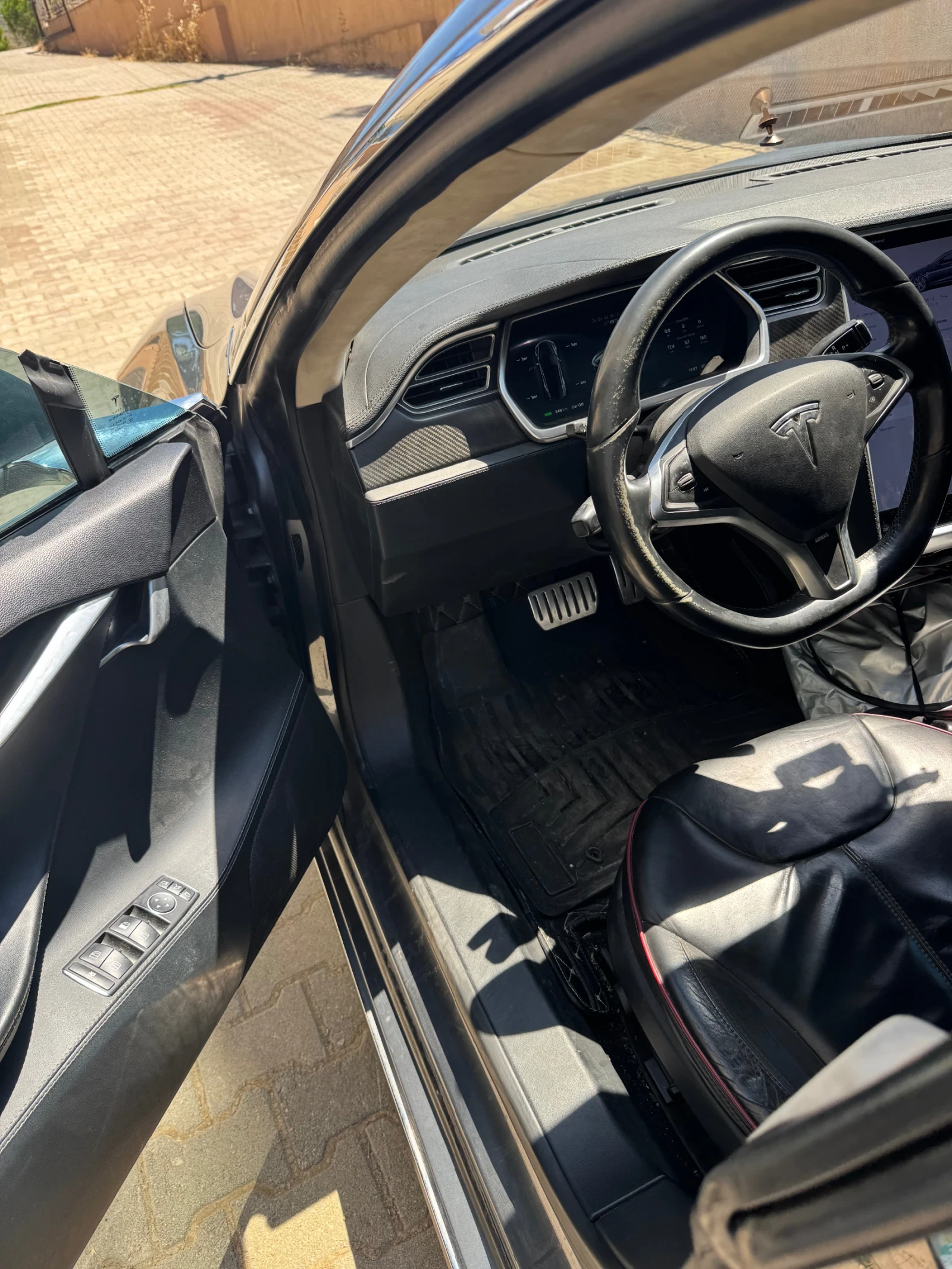 Tesla Model S P85+ , снимка 14 - Автомобили и джипове - 55500251