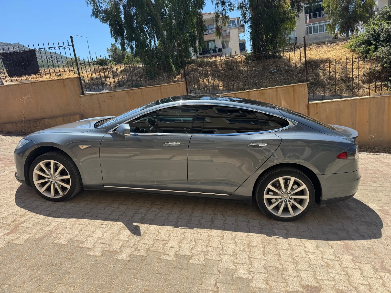 Tesla Model S P85+ , снимка 7 - Автомобили и джипове - 55500251