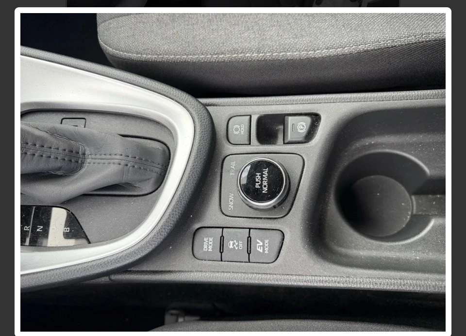 Toyota Yaris Cross AWD НА ЧАСТИ, снимка 6 - Автомобили и джипове - 55548497