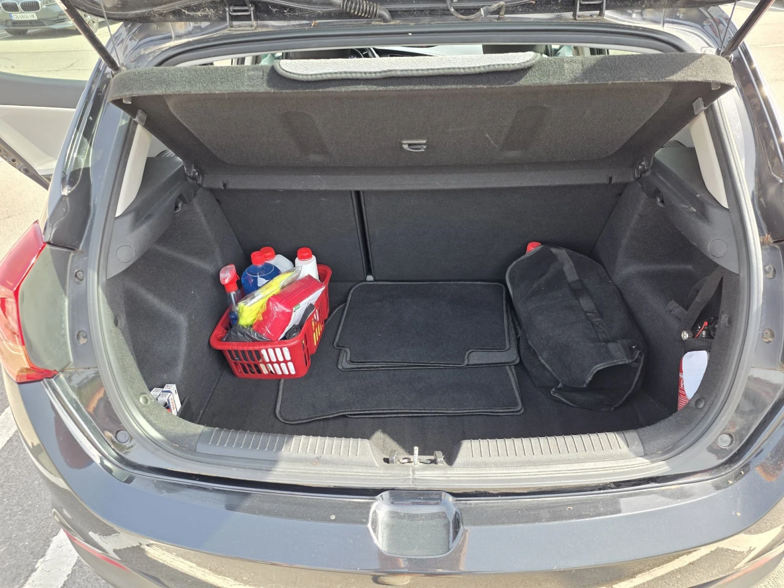 Kia Ceed 1.6 Crdi, снимка 8 - Автомобили и джипове - 55856703