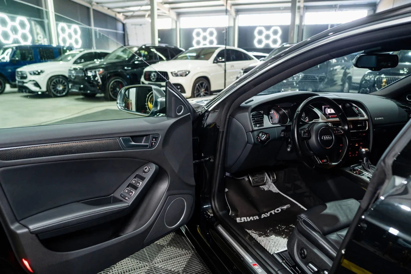 Audi S5 QUATTRO FACELIFT LED CARBON B&O ЛИЗИНГ 100%, снимка 10 - Автомобили и джипове - 56194946