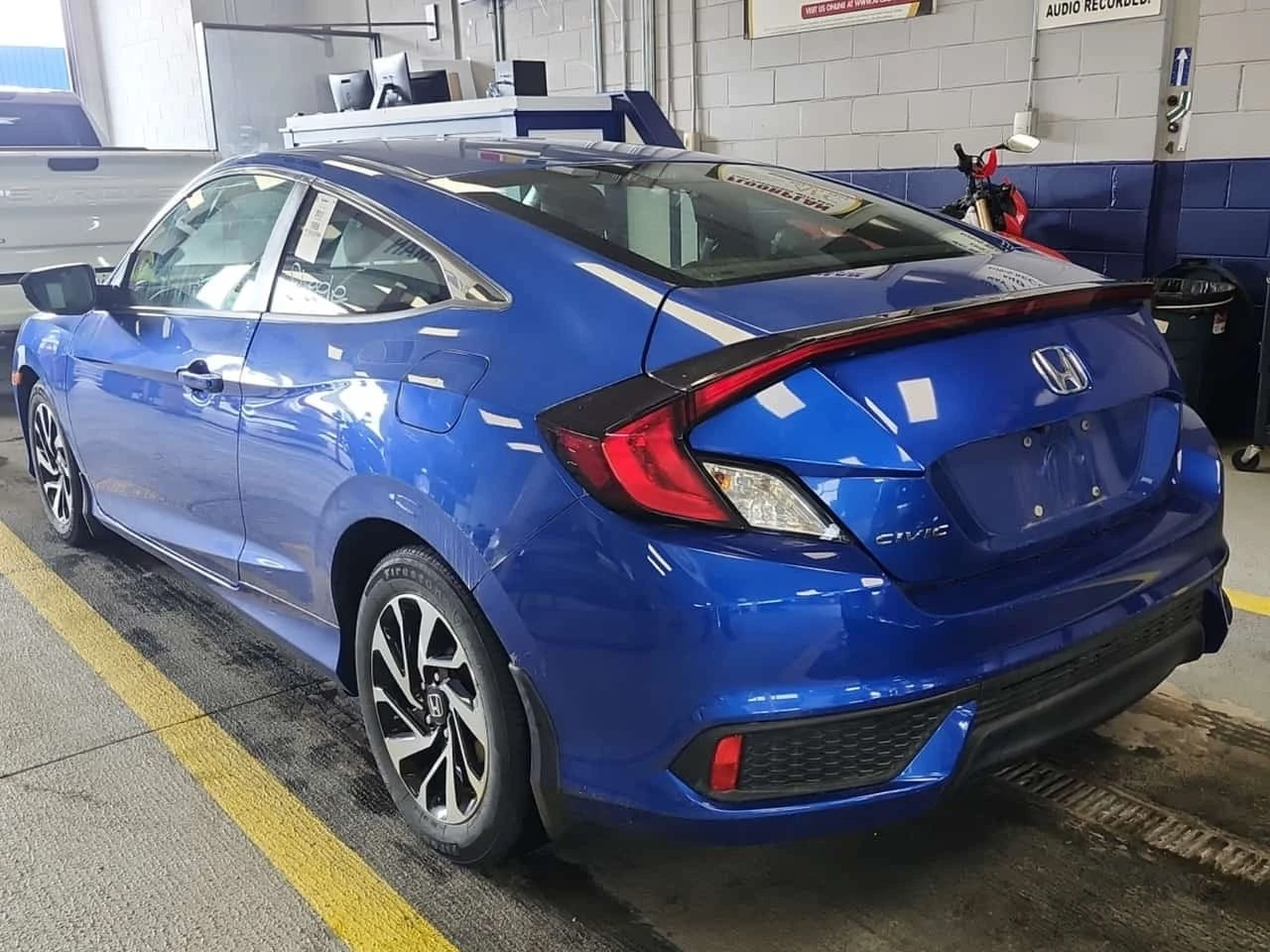 Honda Civic 2dr Cvt W/honda Sensing Lx * CARFAX * ���������� * | Mobile.bg � ����������� 4