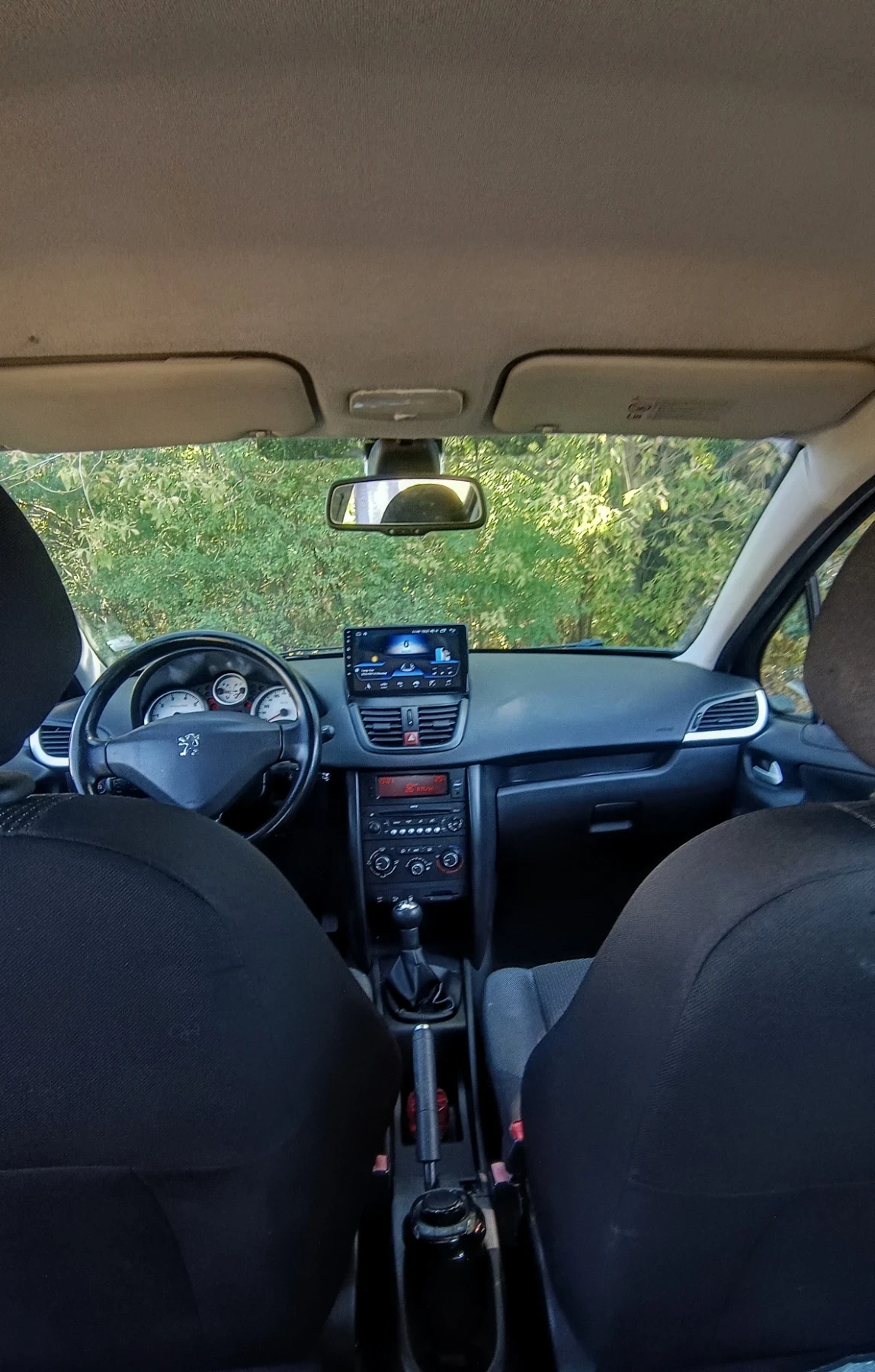 Peugeot 207 1.4 LPG Face, снимка 8 - Автомобили и джипове - 56332594