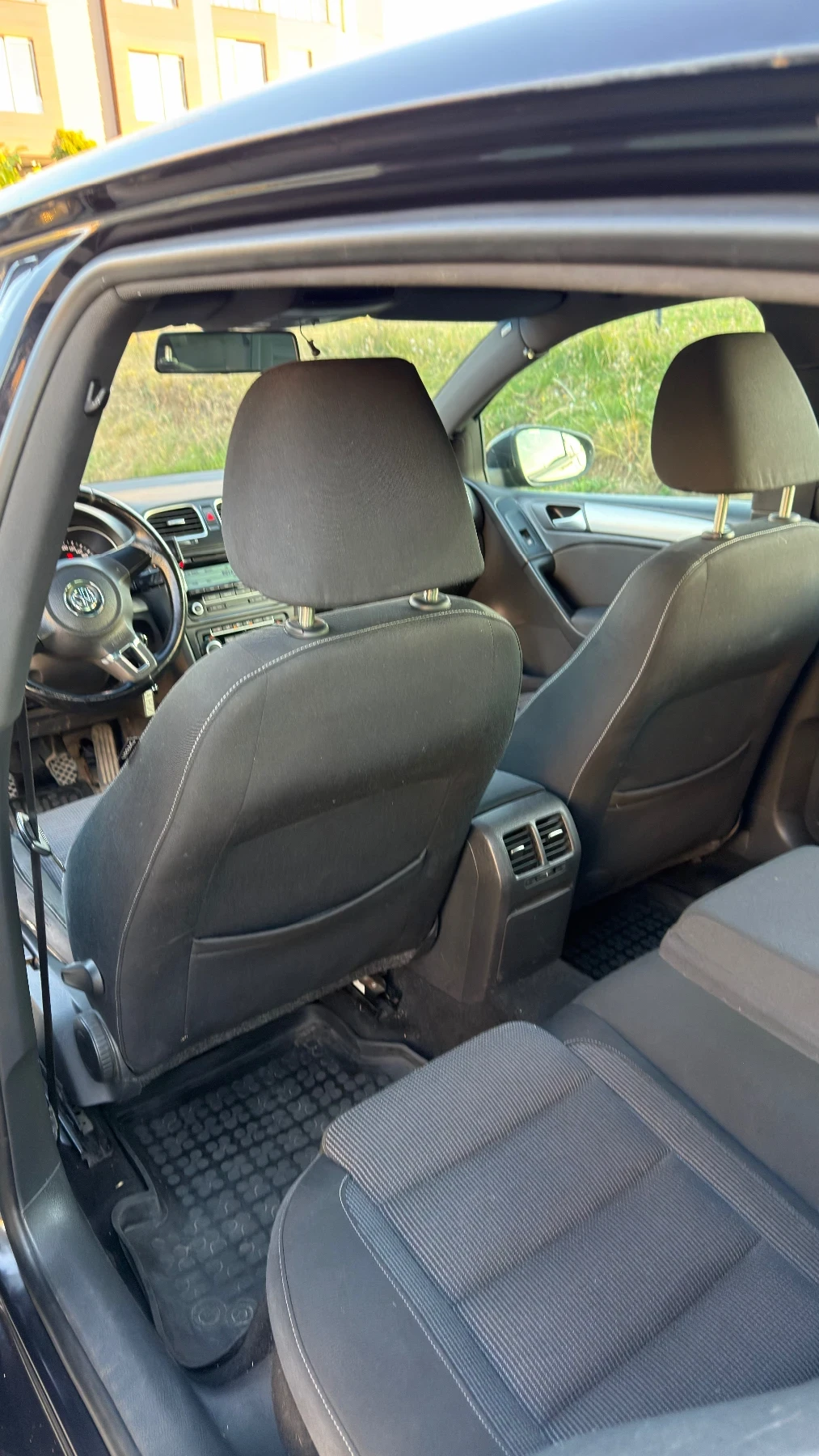 VW Golf 2.0 TDI, снимка 7 - Автомобили и джипове - 56377292