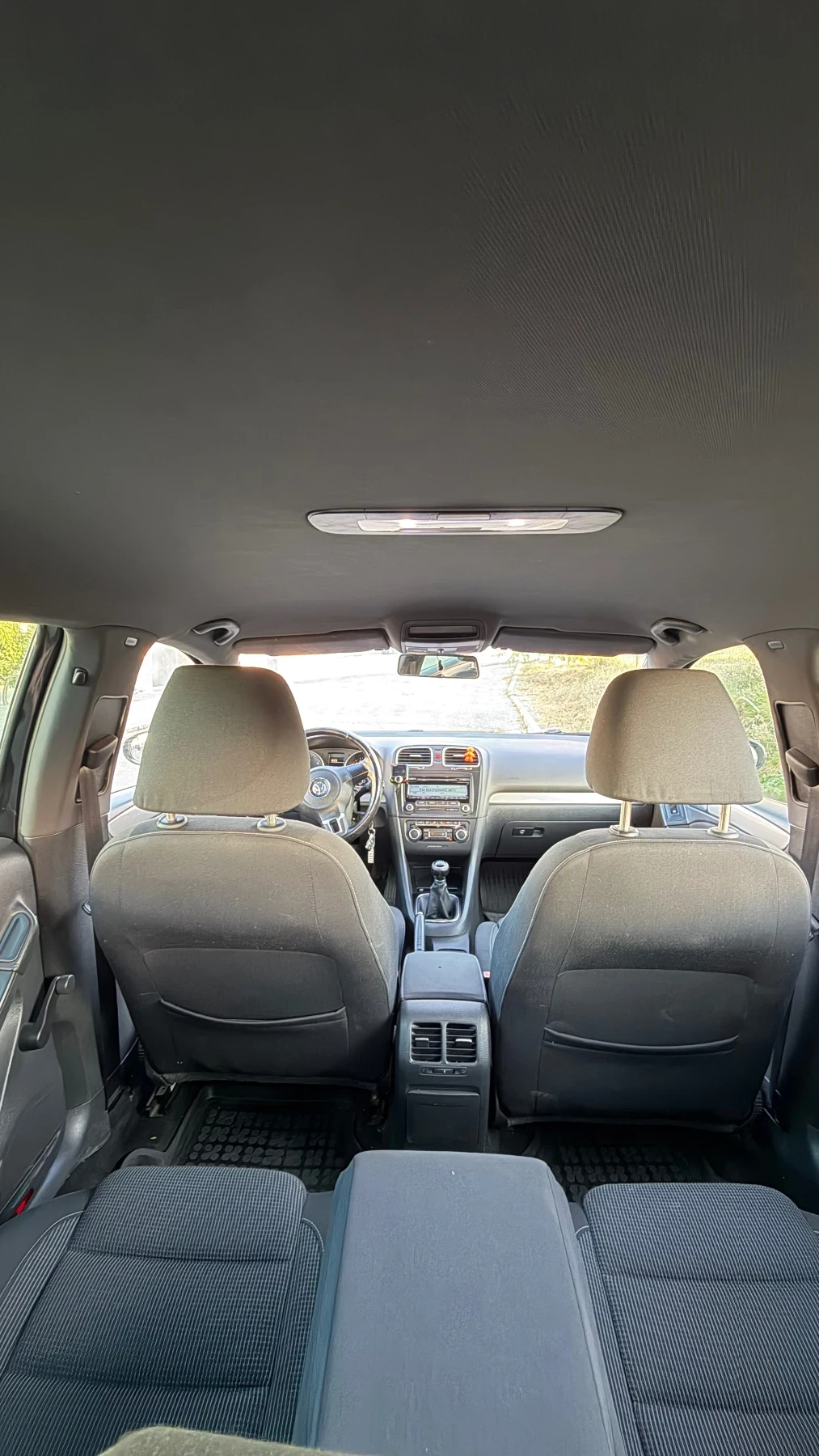 VW Golf 2.0 TDI, снимка 5 - Автомобили и джипове - 56377292