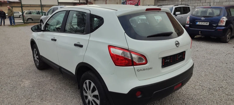 Nissan Qashqai 1, 6 БЕНЗ/ГАЗ/НАВИГ/5В, снимка 7 - Автомобили и джипове - 44620298