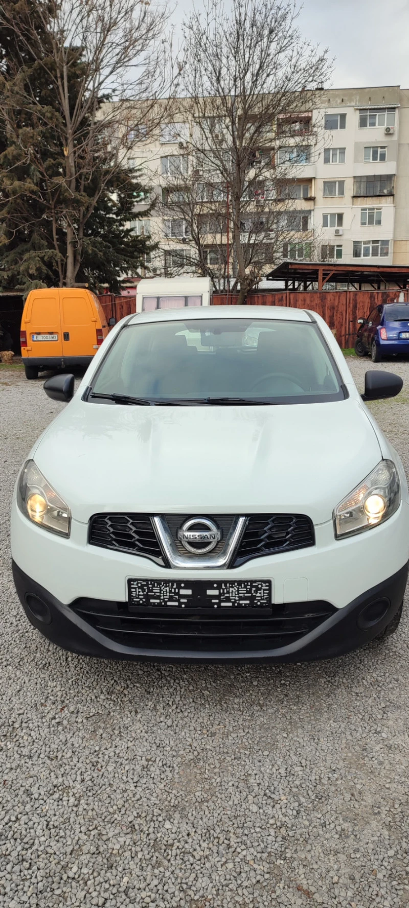 Nissan Qashqai 1, 6 БЕНЗ/ГАЗ/НАВИГ/5В, снимка 2 - Автомобили и джипове - 44620298