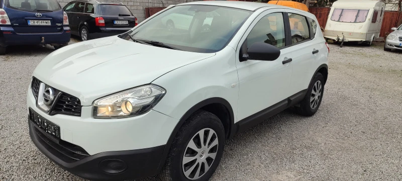 Nissan Qashqai 1, 6 БЕНЗ/ГАЗ/НАВИГ/5В, снимка 1 - Автомобили и джипове - 44620298