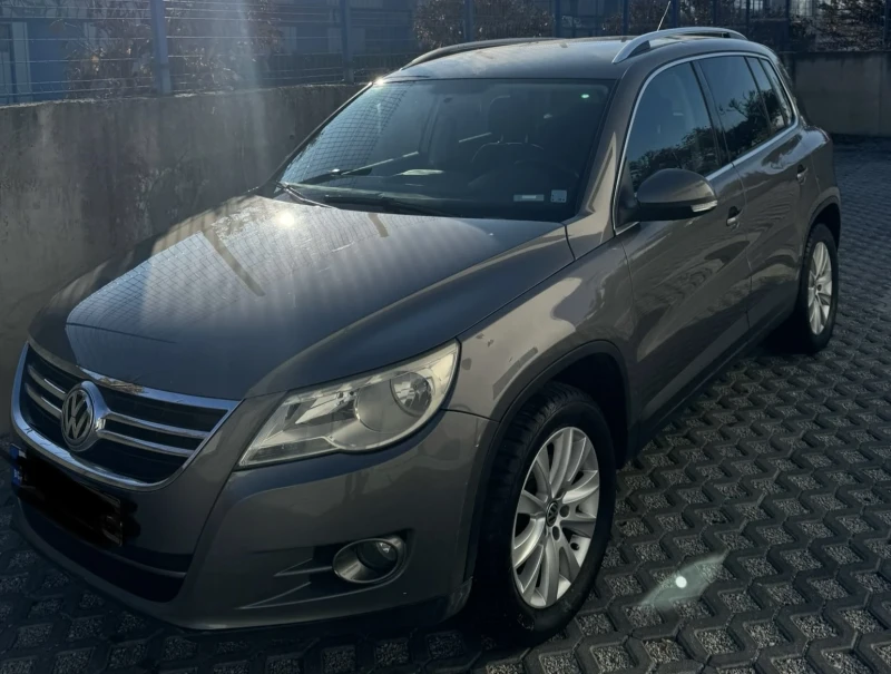 VW Tiguan 2.0 TDI Comman Rail, снимка 1 - Автомобили и джипове - 48002792