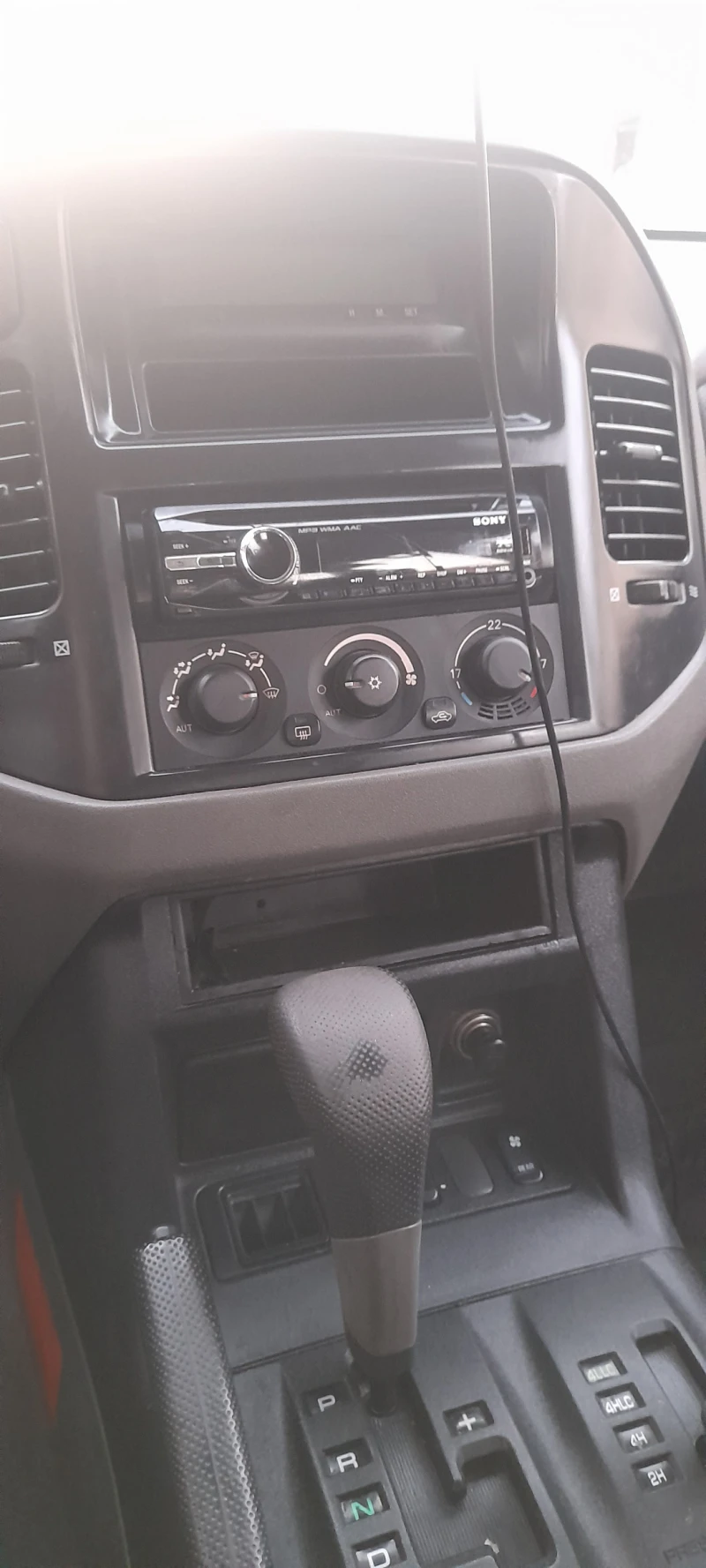 Mitsubishi Pajero, снимка 8 - Автомобили и джипове - 52752300