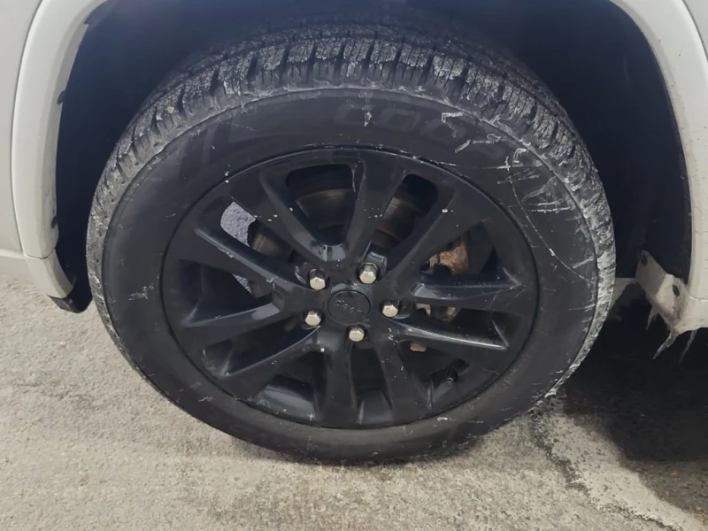 Jeep Grand cherokee 2020 ALTITUDE * CARFAX * БЕЗ ПЪРВОНАЧАЛНА ВНОСКА, снимка 5 - Автомобили и джипове - 52943586