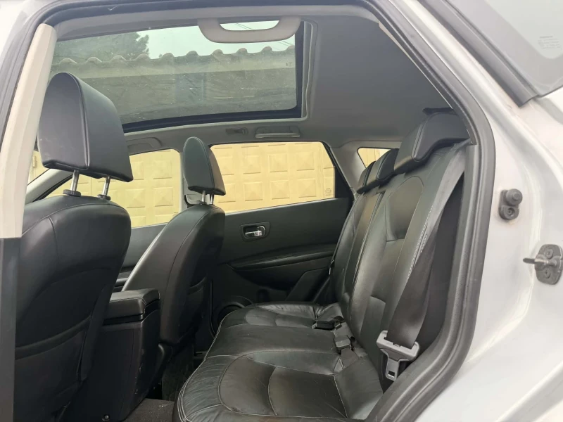 Nissan Qashqai, снимка 5 - Автомобили и джипове - 53308156