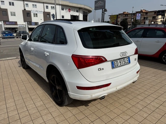Audi Q5 30 TDI Advanced , снимка 5 - Автомобили и джипове - 53907858