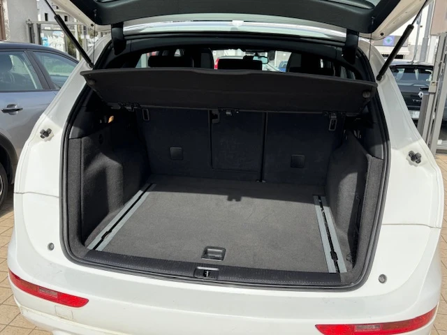 Audi Q5 30 TDI Advanced , снимка 12 - Автомобили и джипове - 53907858