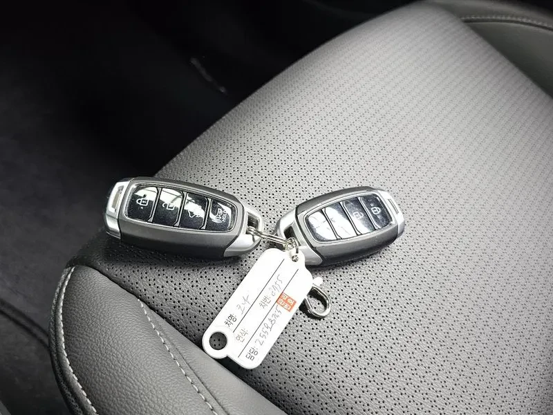 Hyundai Kona 1.6, снимка 15 - Автомобили и джипове - 54639988