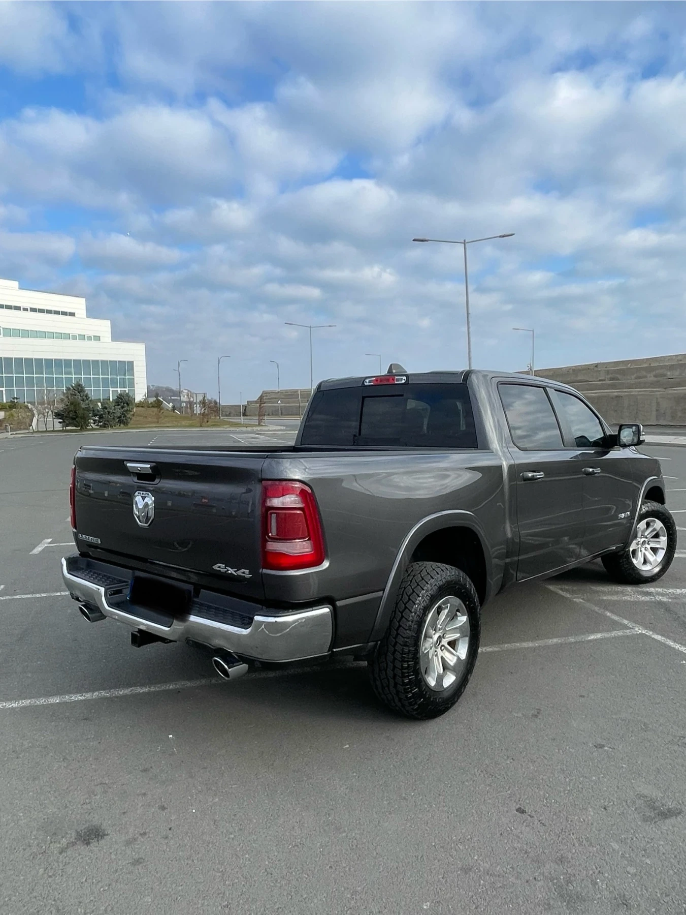 Dodge RAM 1500 5.7 HEMI eTorque - изображение 2