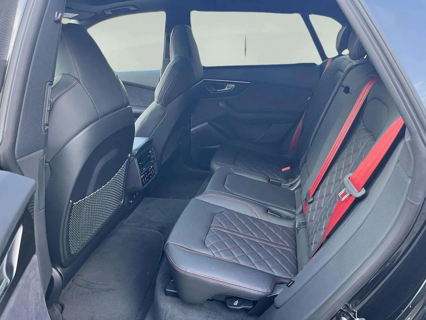 Audi Q8 50 TDI quattro - изображение 8