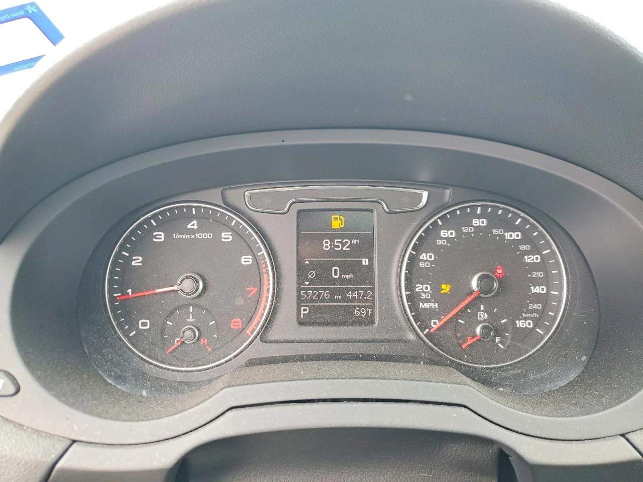Audi Q3 2.0l Premium, снимка 9 - Автомобили и джипове - 54743418