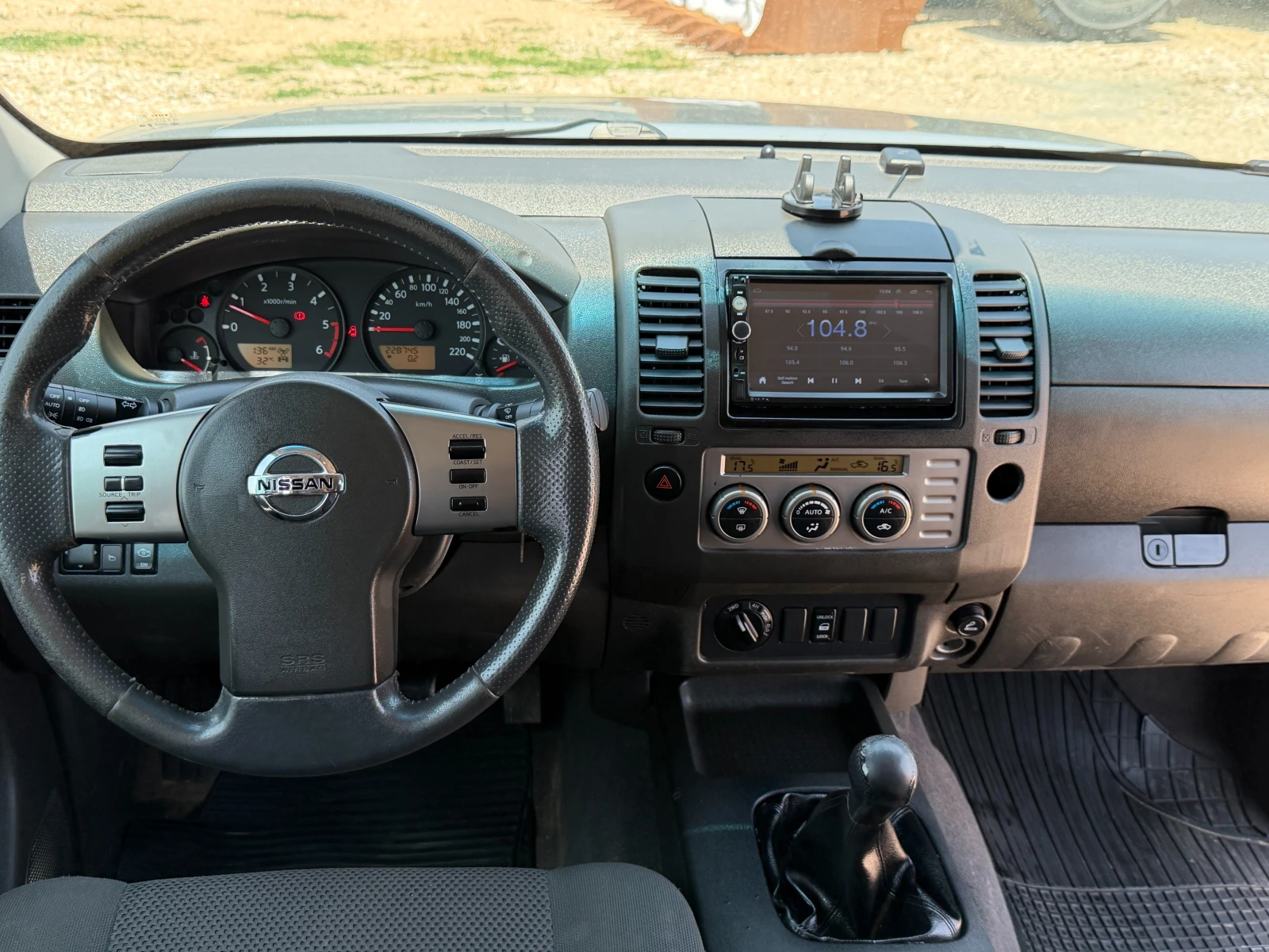 Nissan Navara 2.5TDI, 4x4, Клима , Нов внос, , , , снимка 14 - Автомобили и джипове - 54803715
