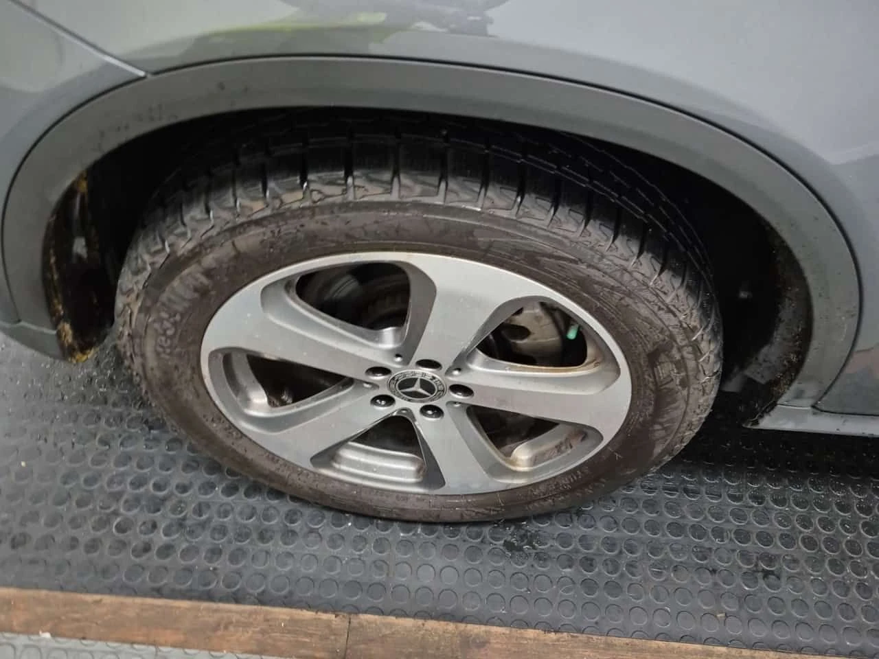 Mercedes-Benz GLC 300 * CARFAX * БЕЗ ПЪРВОНАЧАЛНА ВНОСКА, снимка 6 - Автомобили и джипове - 55404486