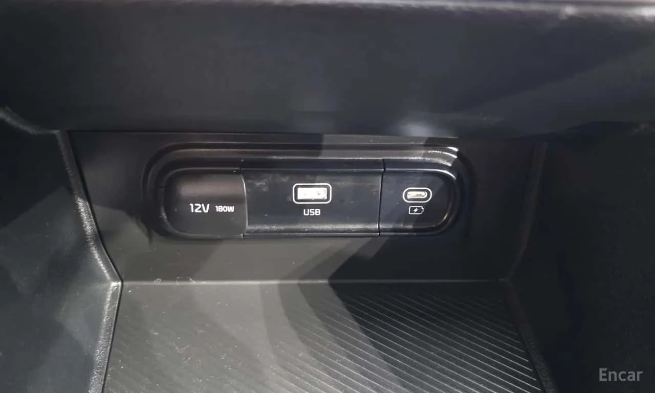 Kia Sportage * Diesel 2.0 2WD * CARFAX * ЦЕНА ДО БГ, снимка 11 - Автомобили и джипове - 55499767