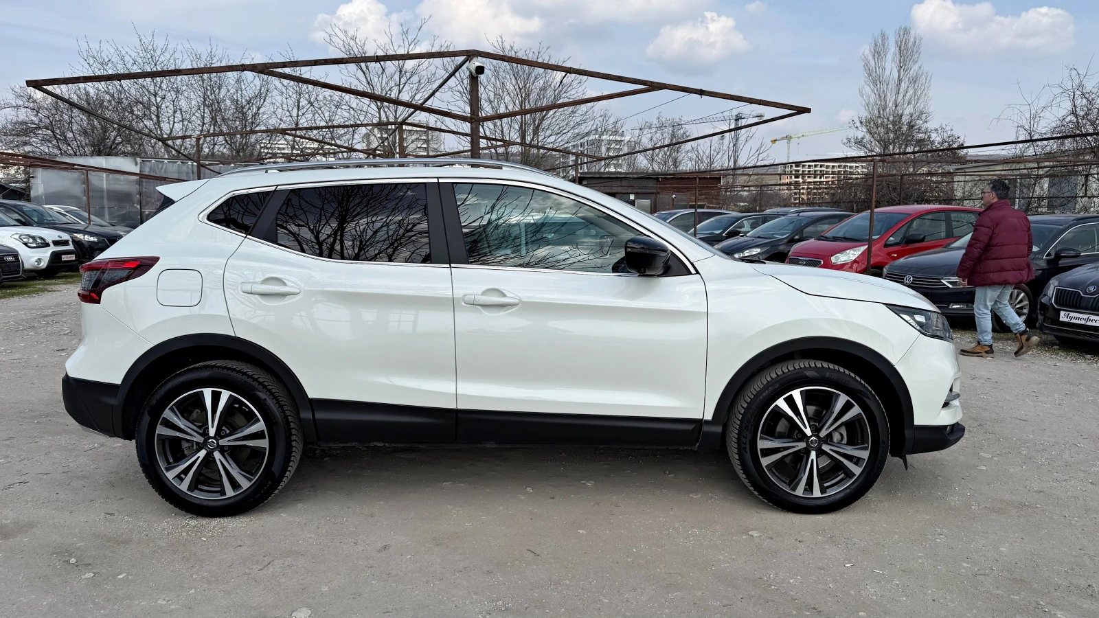 Nissan Qashqai 1.5dci НАВИ ПАНОРАМА 360 Г.КАМЕРИ , снимка 5 - Автомобили и джипове - 55890973