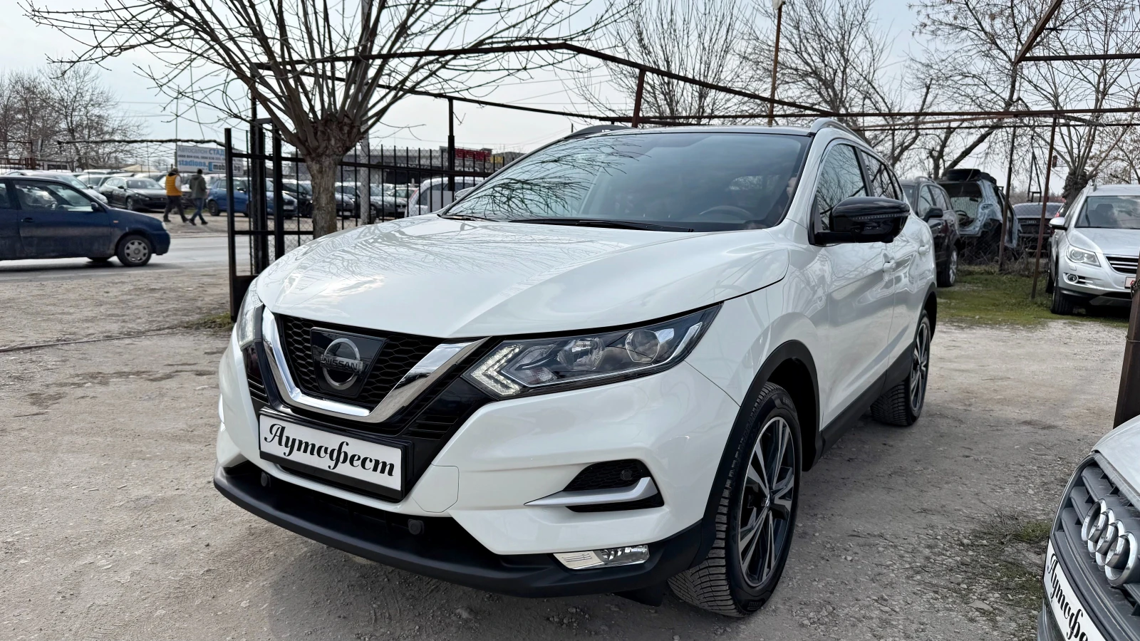 Nissan Qashqai 1.5dci НАВИ ПАНОРАМА 360 Г.КАМЕРИ 