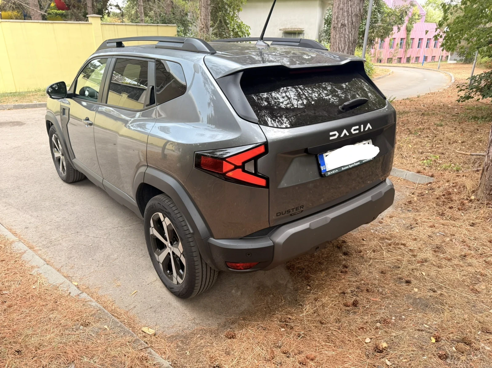 Dacia Duster, снимка 6 - Автомобили и джипове - 55998623